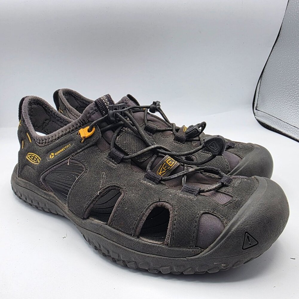 Keen SOLR Mens Size 8.5 Black Sandals Sport Water Slip On Closed Toe Casual